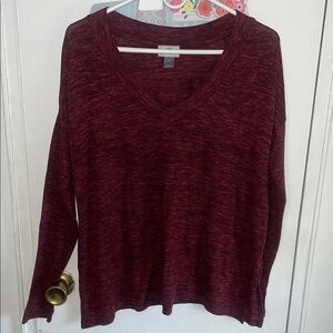 Old Navy Women's Medium V-Neck Long Sleeve Sweater - Burgundy